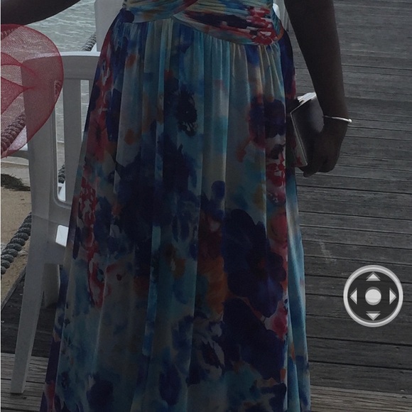 Beautiful soft print dress in great condition - Picture 9 of 11